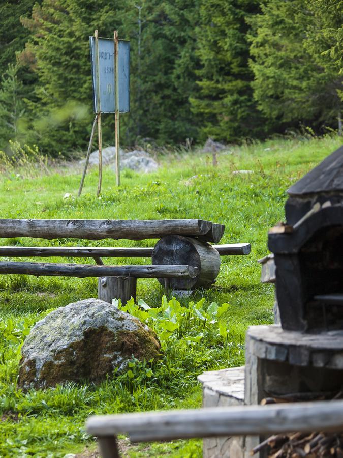 Lovna Hut Panichishte Exterior foto